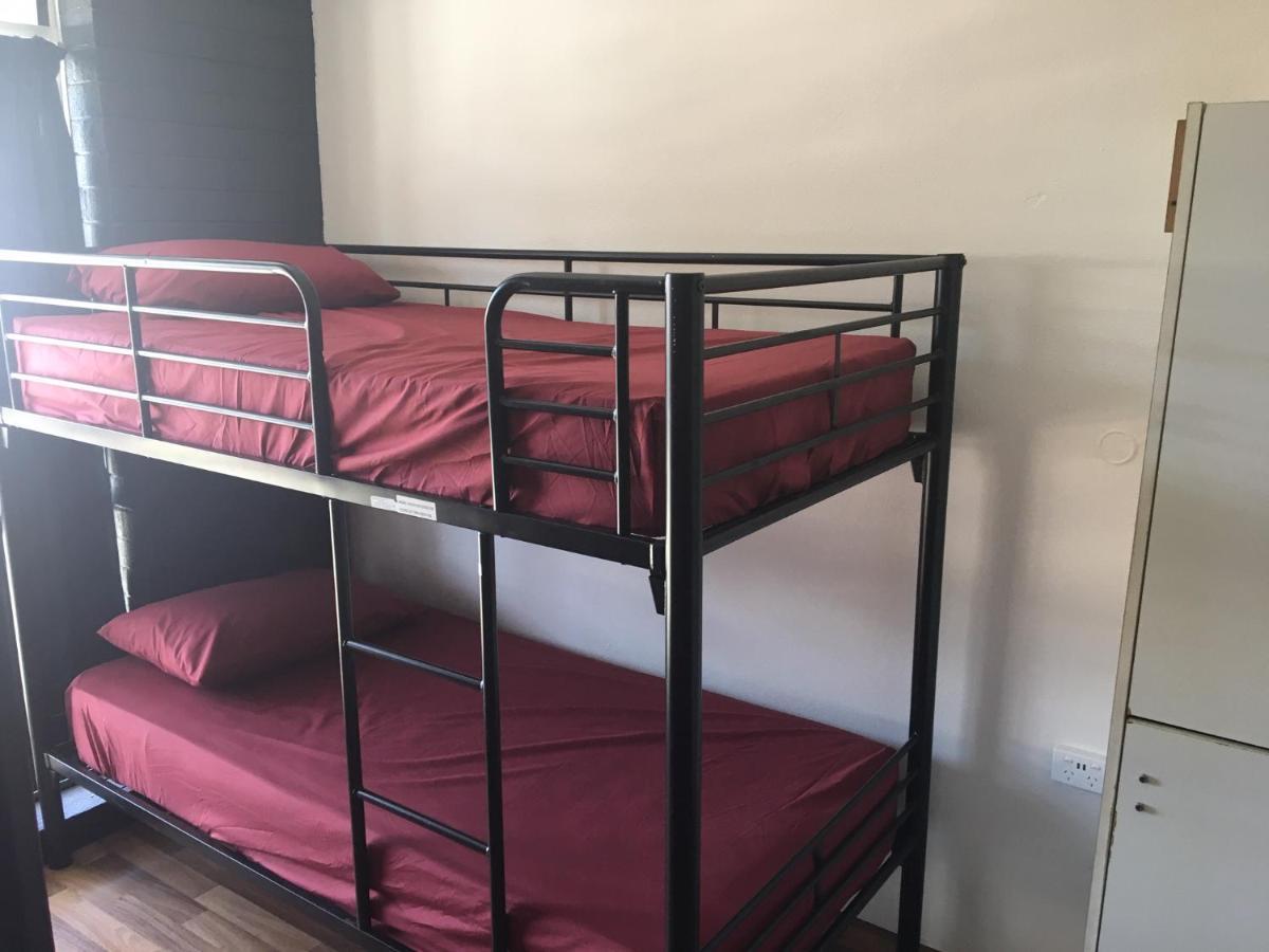 Youth Shack Backpackers Дарвін Екстер'єр фото