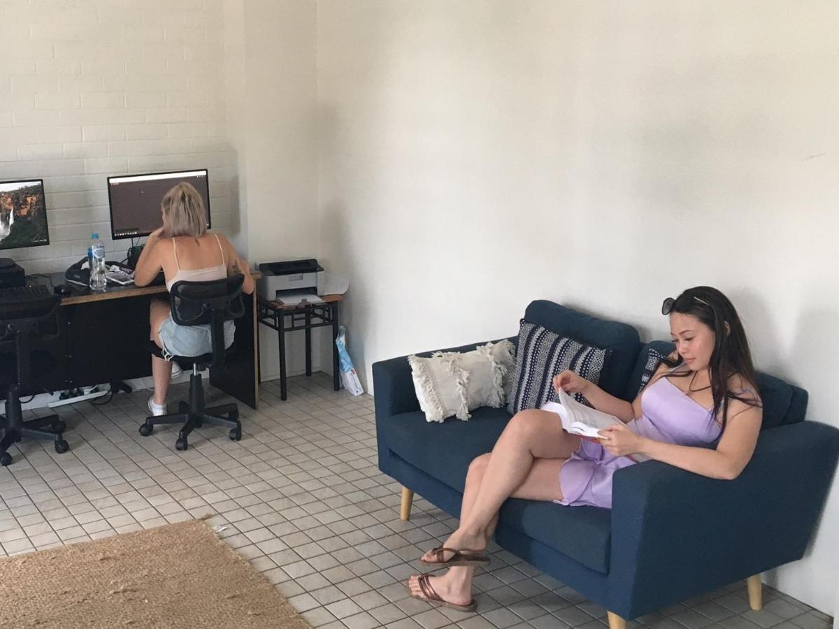 Youth Shack Backpackers Дарвін Екстер'єр фото