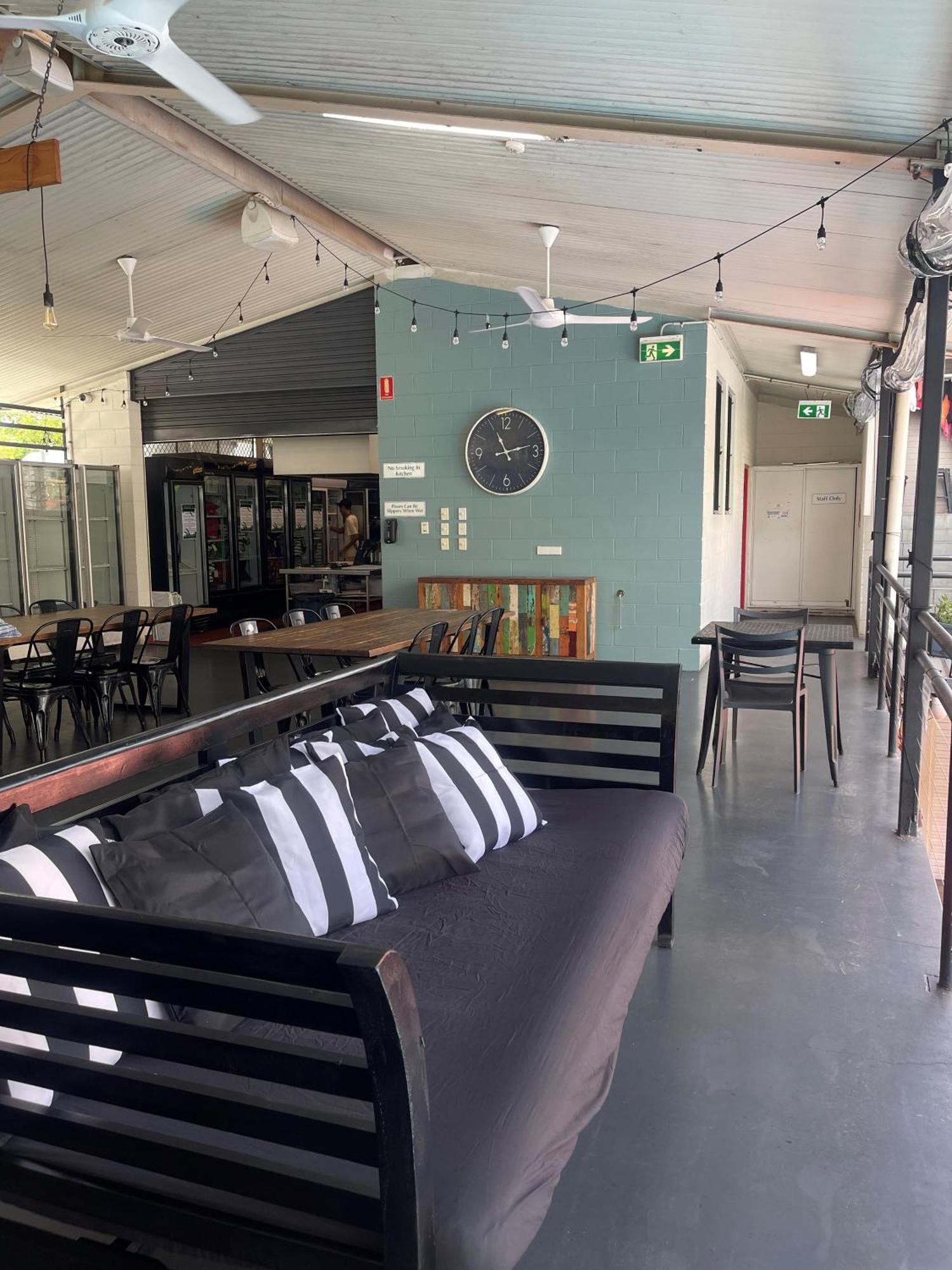 Youth Shack Backpackers Дарвін Екстер'єр фото